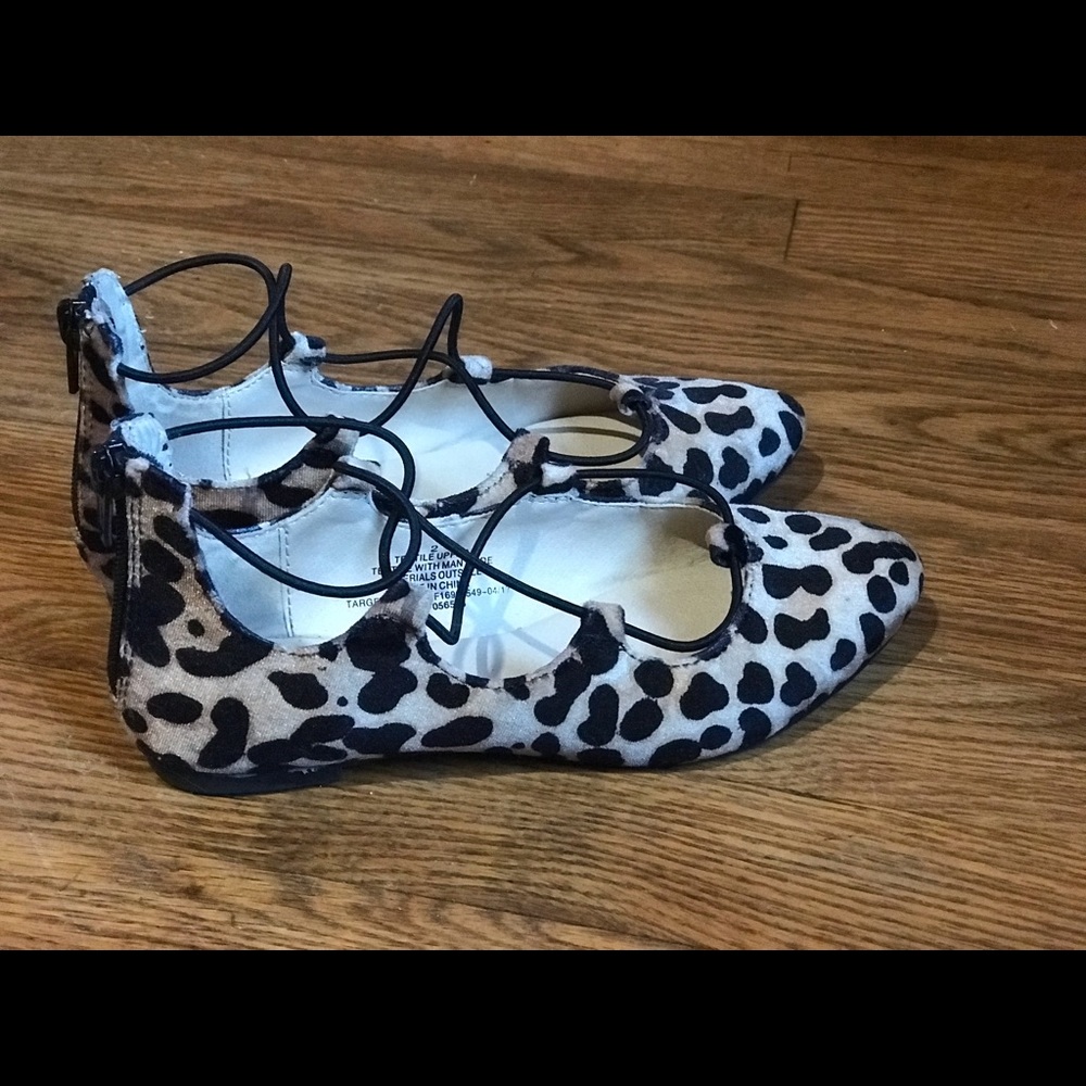 Girl ballet flats